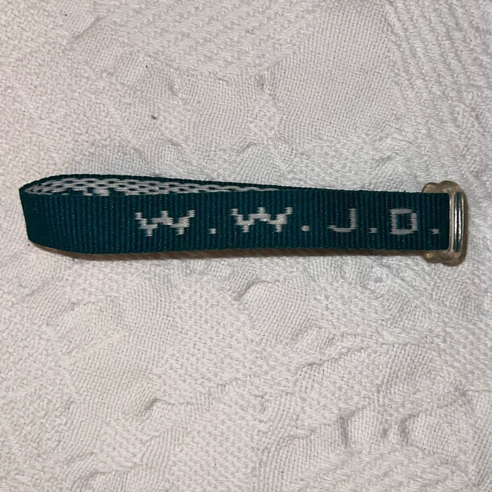 𝅺what would Jesus do bracelet